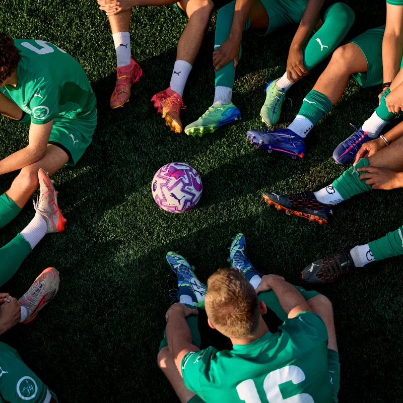 25AW_Ecom_TS_Football_Premier-League_2687_EPDP_Lifestyle_Library-Image_Desk-Tab-Mob_2000x2000px (1)